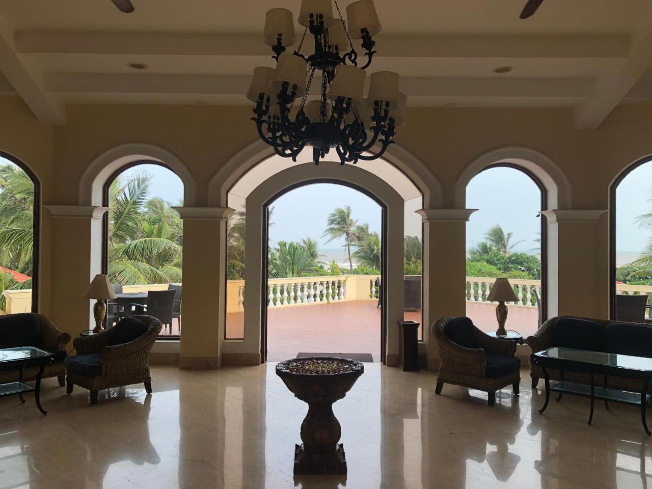The Hans Coco Palms Puri Exterior foto