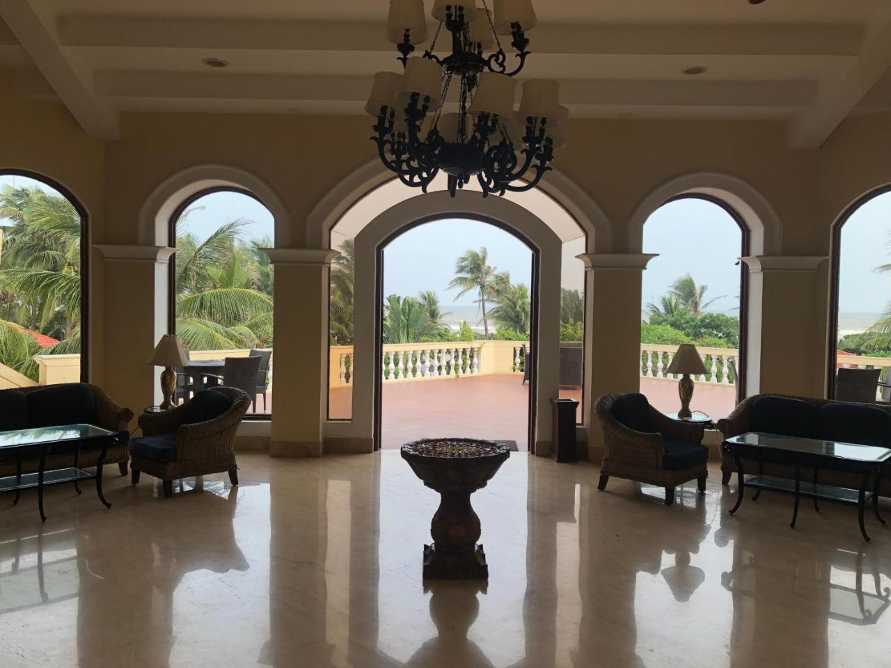 The Hans Coco Palms Puri Exterior foto