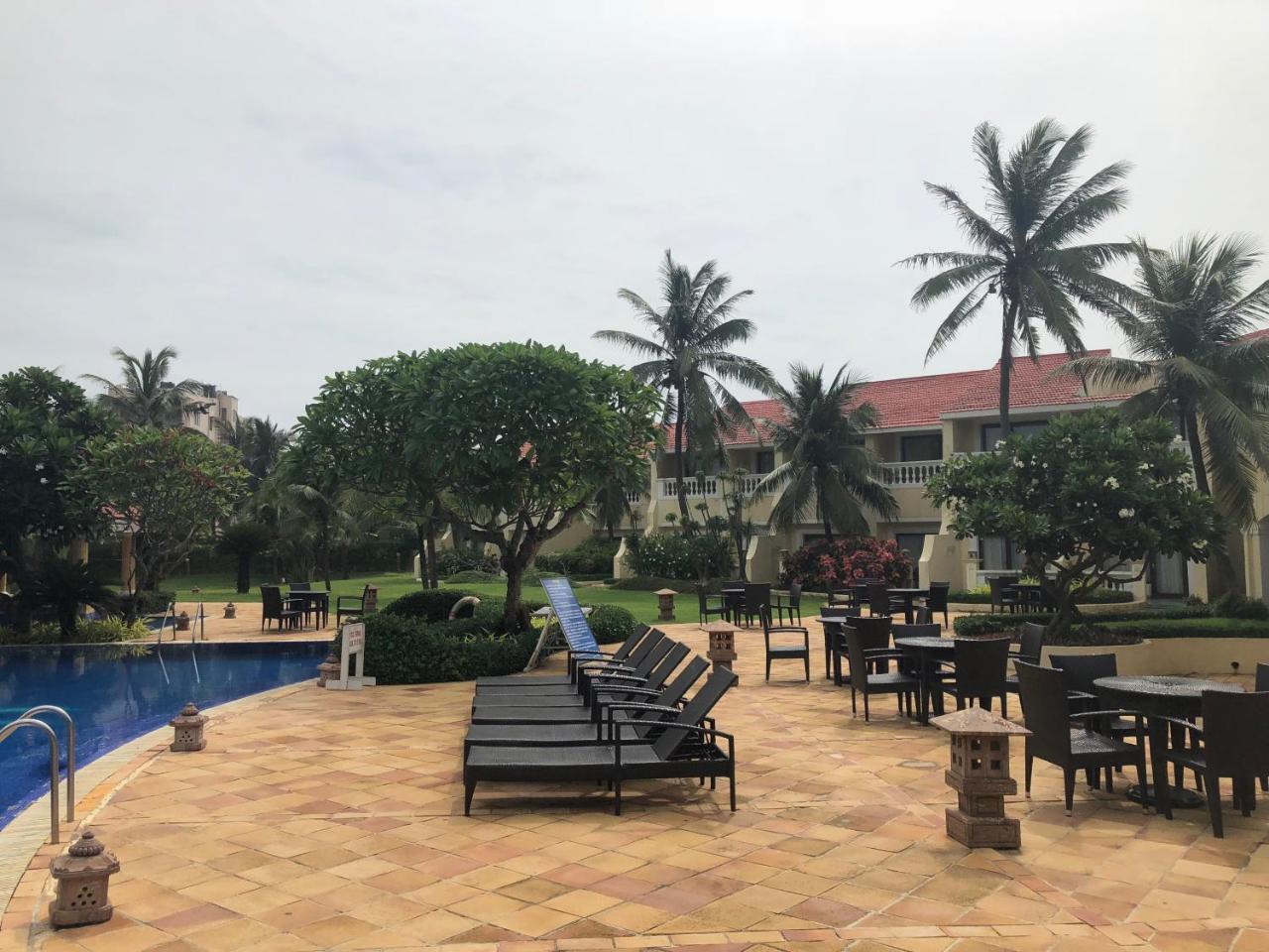 The Hans Coco Palms Puri Exterior foto